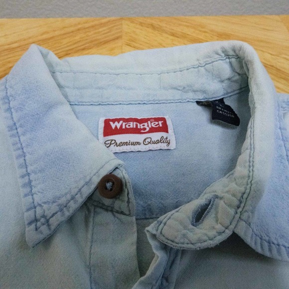 Vintage Wrangler Mens Shirt Large Denim Long Sleeve Button Down 90's - Picture 2 of 11